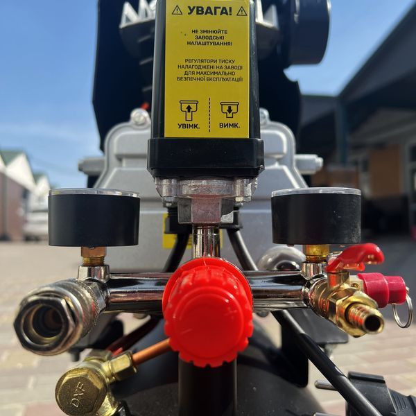 Універсальний компресор повітряний (масляний) Helper HC-24 1,8 кВт, 24 л, 210 л/хв HC-24 фото